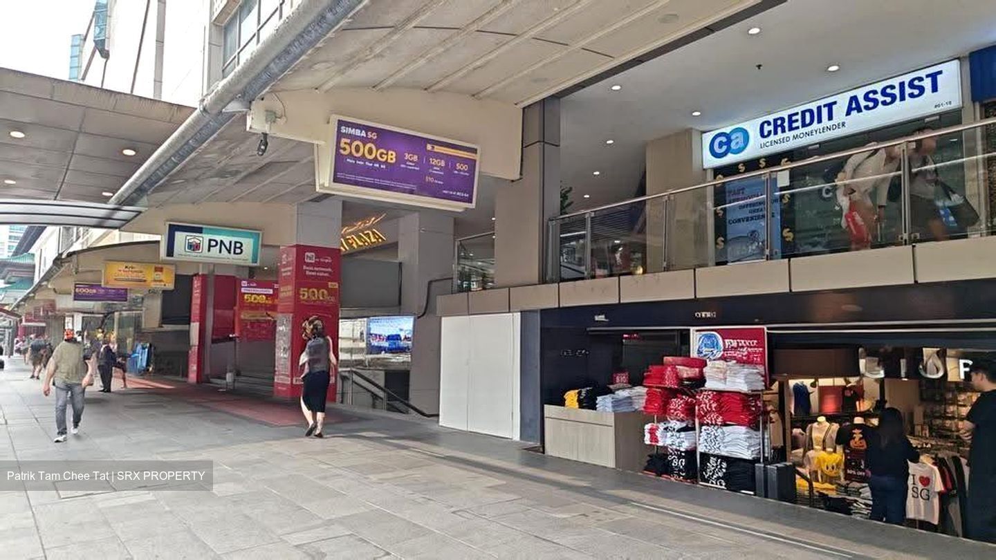 Lucky Plaza (D9), Shop House #639008651